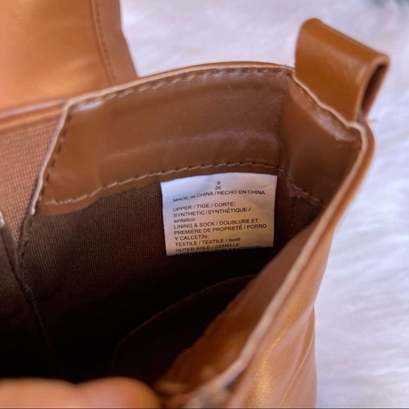 Old Navy Tan Ankle Boots - Picture 7 of 8